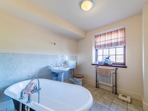 1ST FLOOR BEDROOM 1 EN-SUITE- click for photo gallery